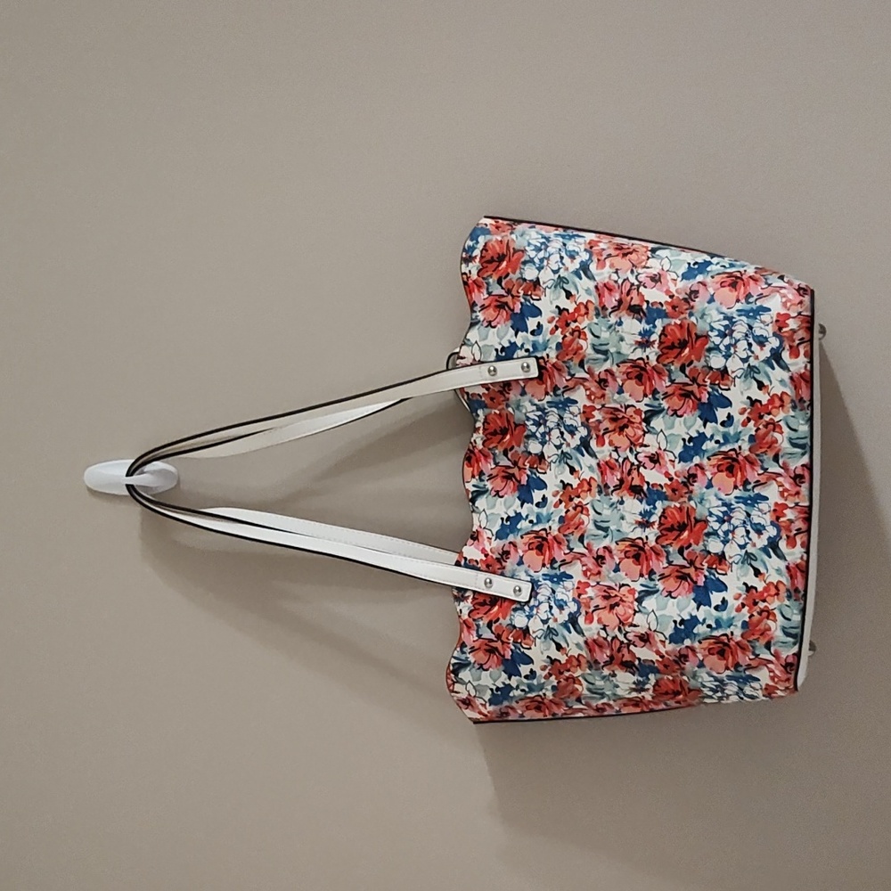 Kelly & Katie Flowered Tote Set